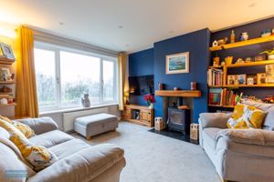 Sitting Room- click for photo gallery